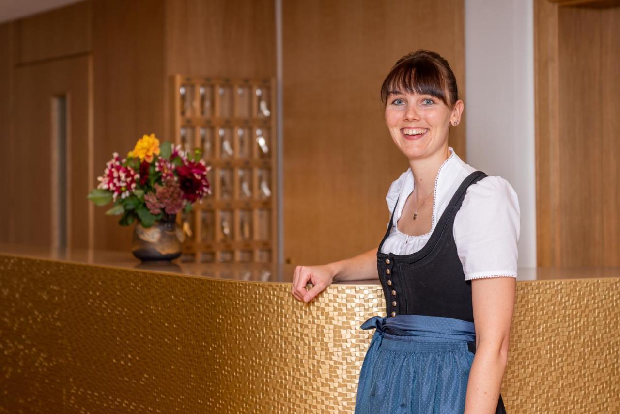 Gasthaus-Pension Zum Kreuz 스툴린겐 외부 사진