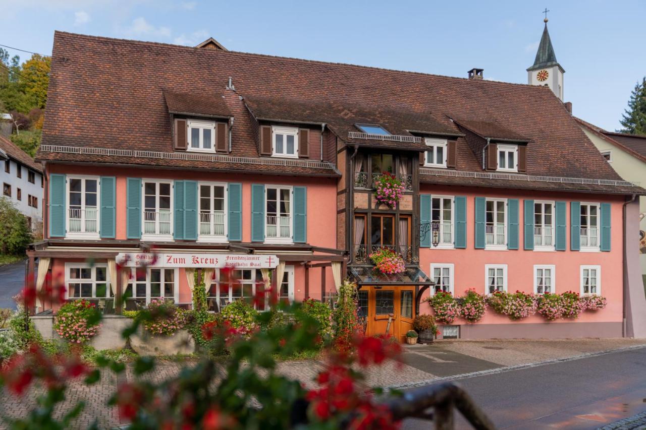 Gasthaus-Pension Zum Kreuz 스툴린겐 외부 사진