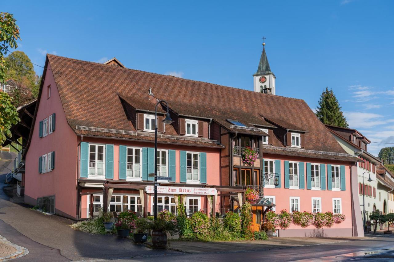 Gasthaus-Pension Zum Kreuz 스툴린겐 외부 사진