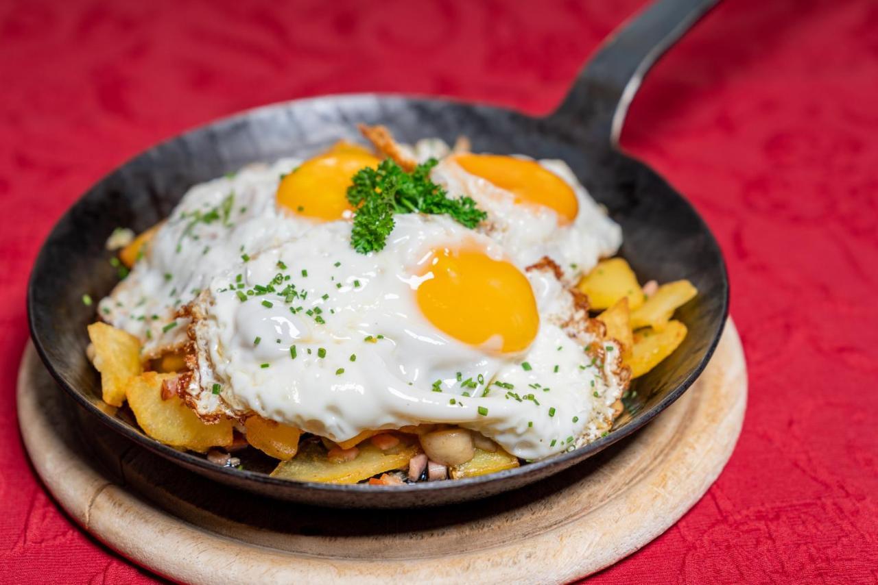 Gasthaus-Pension Zum Kreuz 스툴린겐 외부 사진