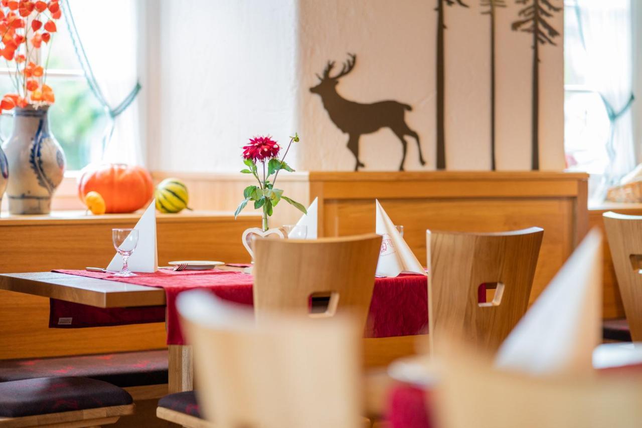 Gasthaus-Pension Zum Kreuz 스툴린겐 외부 사진