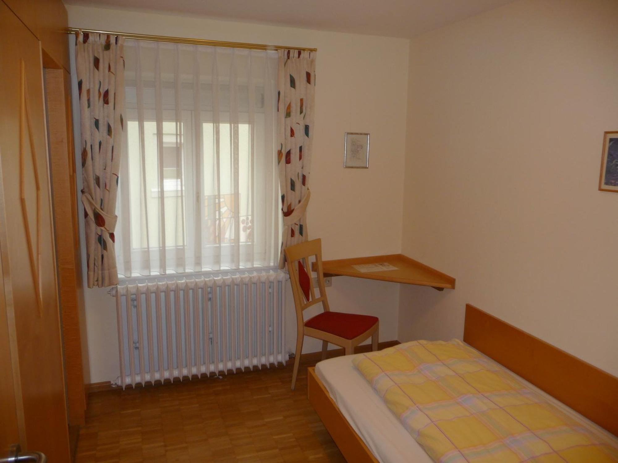 Gasthaus-Pension Zum Kreuz 스툴린겐 객실 사진